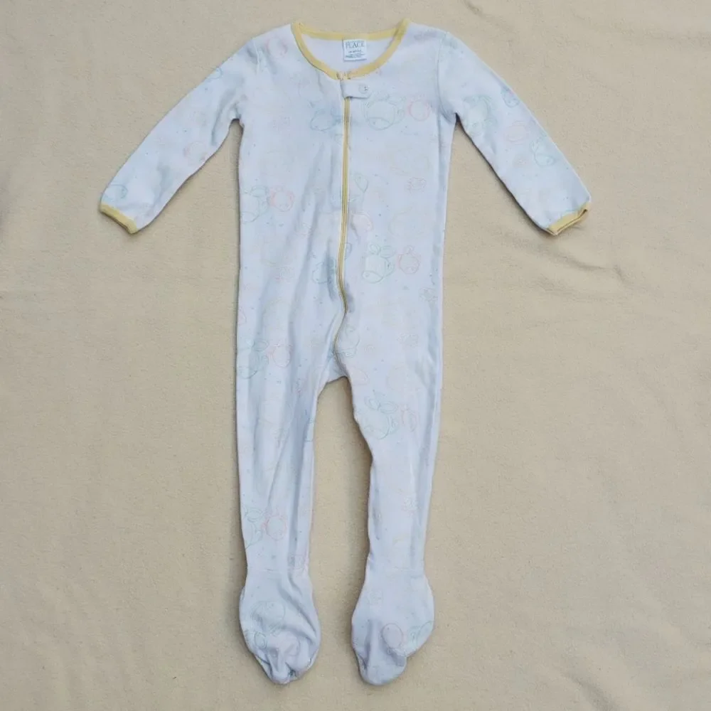 The Children's Place Zipper Closure White and Yellow Footie Size 18 Months